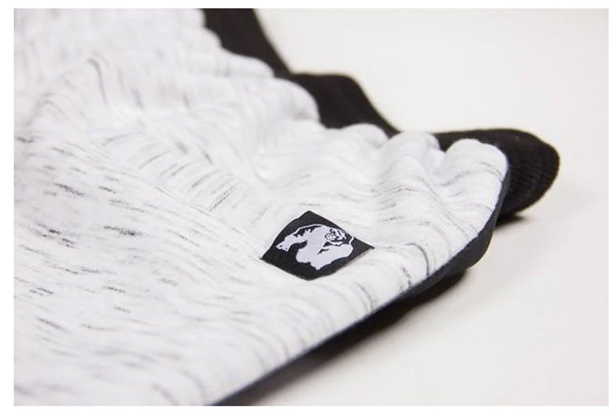Gorilla wear 
Saint Thomas -treenihousut yksityiskohta ja lähikuva kankaan kuvioinnista