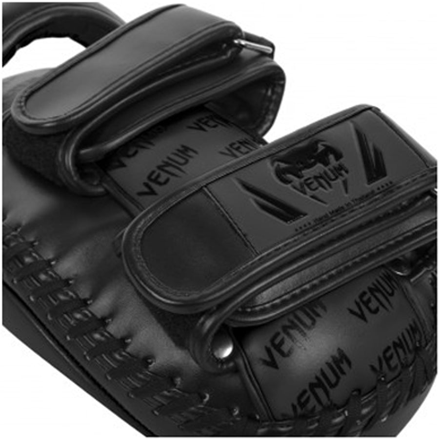Venum Training Pads- MuayThai padit - matta musta