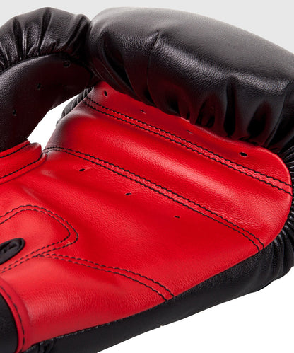 Venum Contender Kids  lasten nyrkkeilyhanskat, musta/valkoinen 8oz